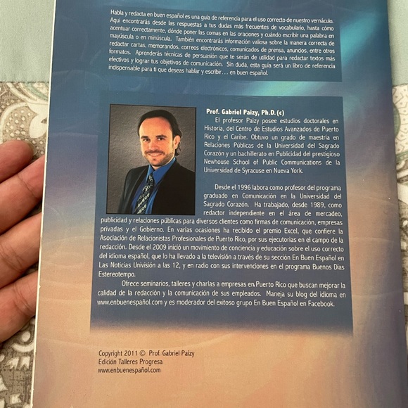 Books in Spanish, Puerto Rico authors - Picture 12 of 16